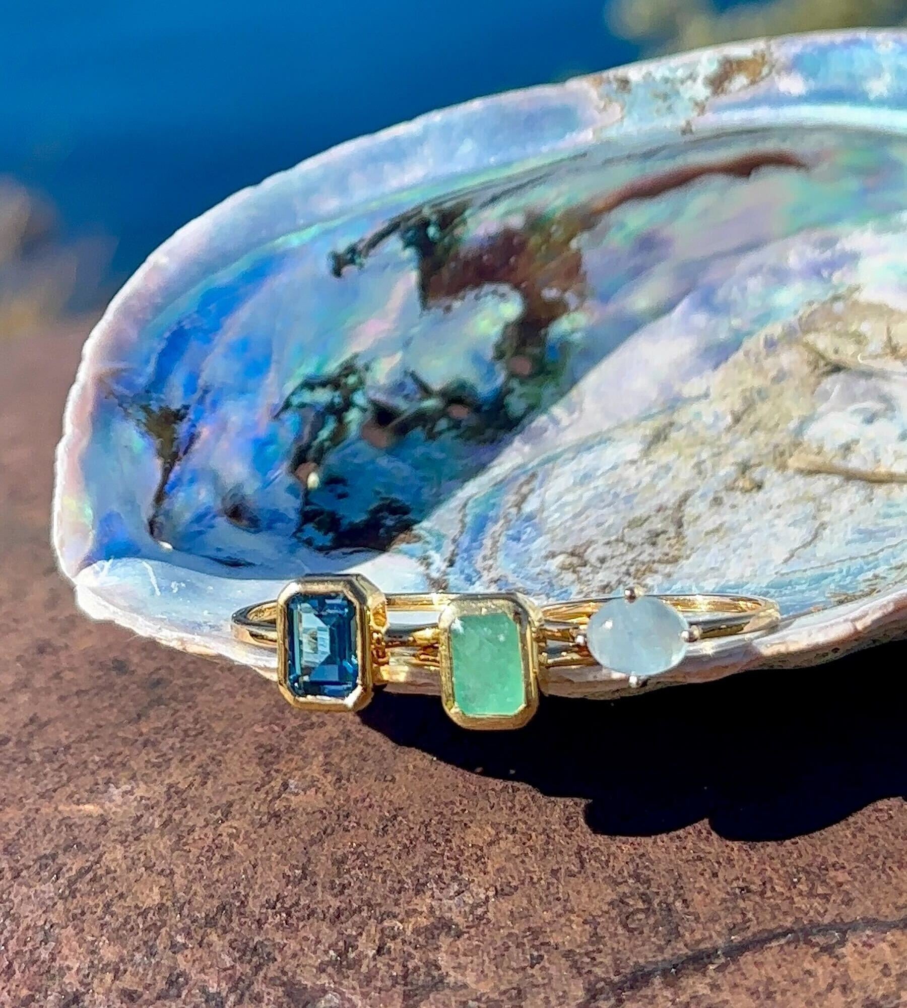 Emerald Olivier Ring