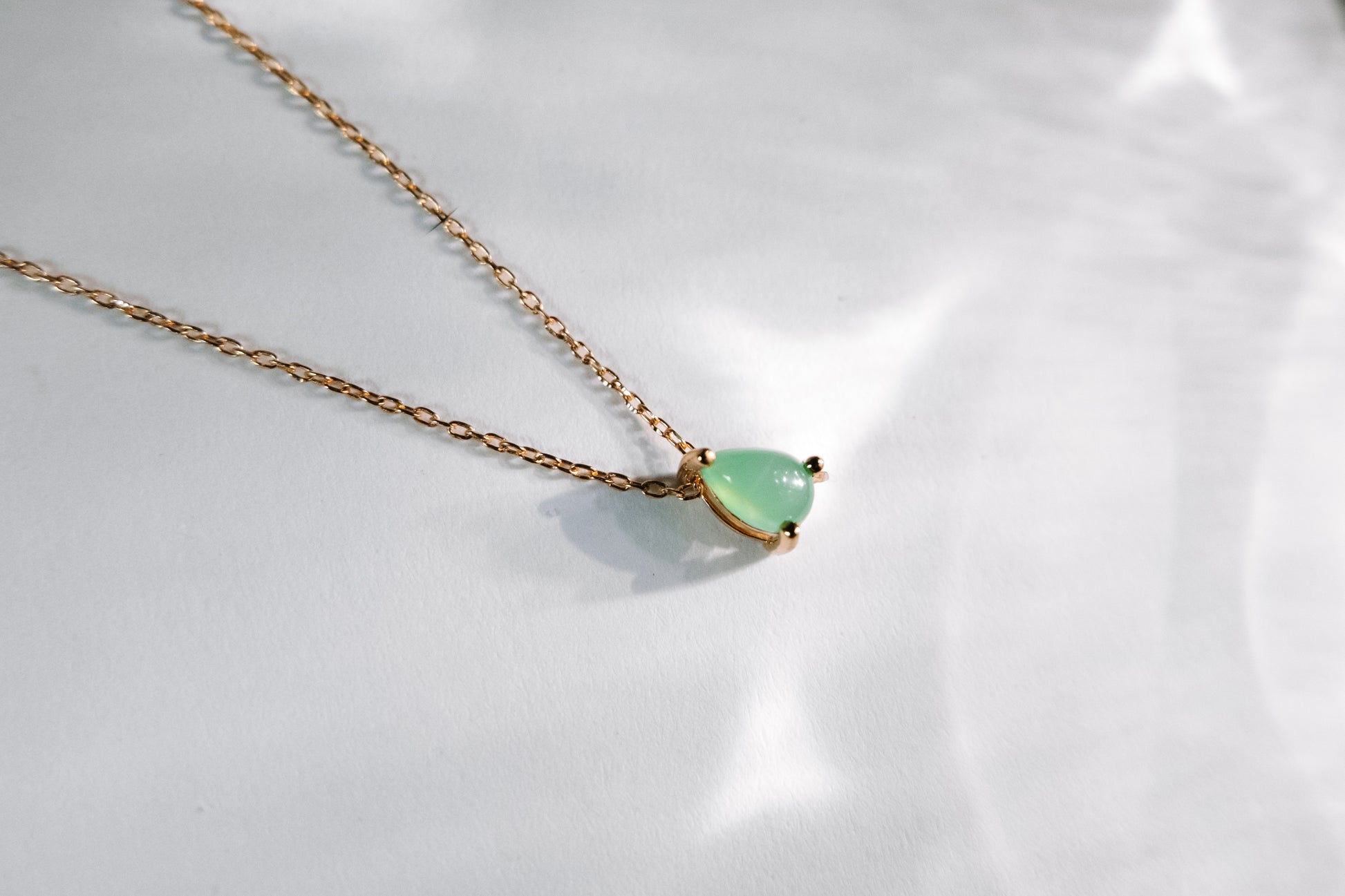 Chrysoprase Float Necklace