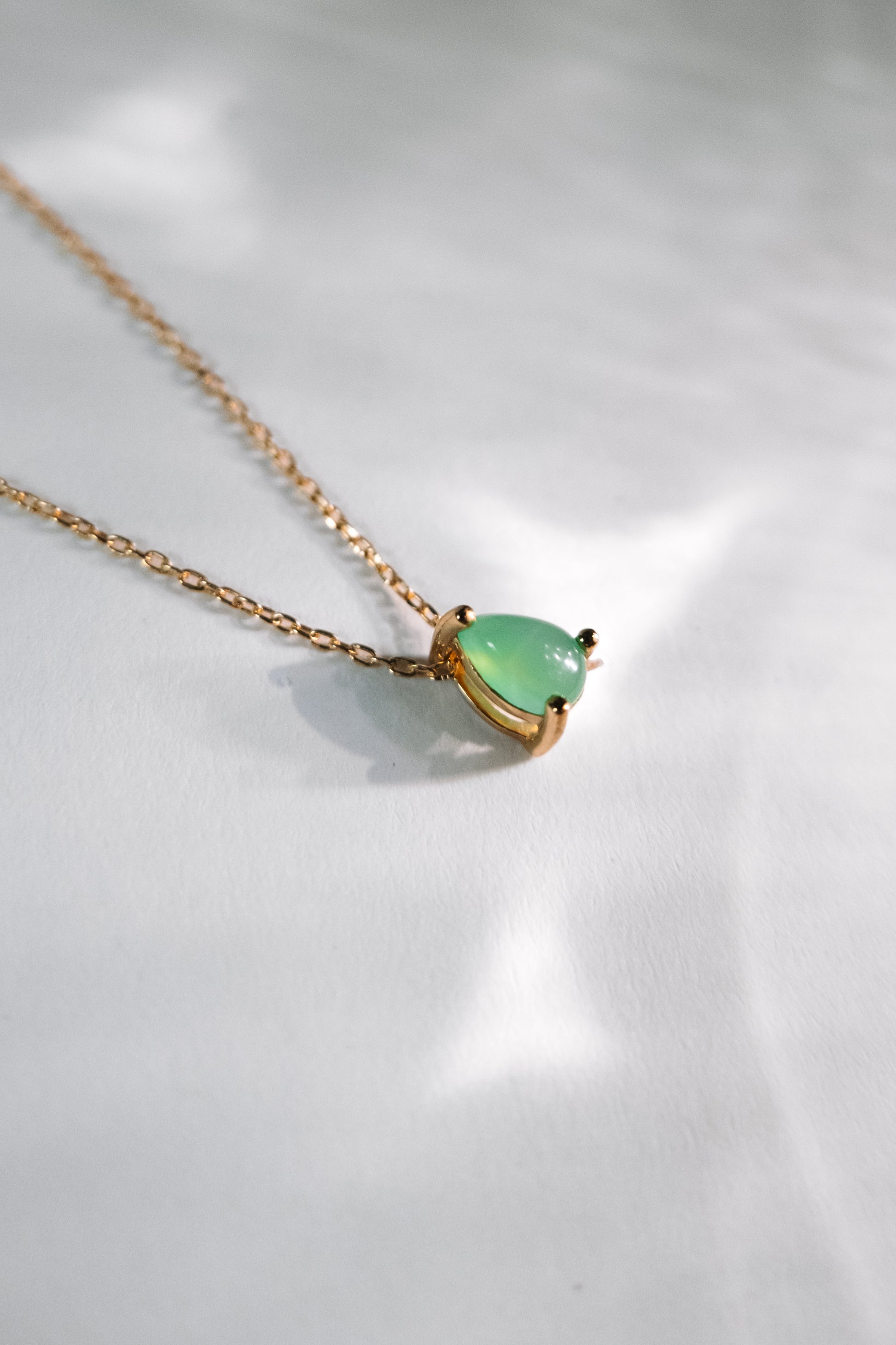 Chrysoprase Float Necklace