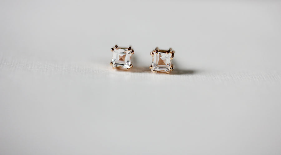 Billie Studs in White Topaz