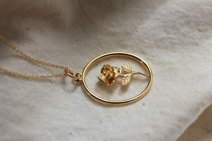 Magic Rose Necklace