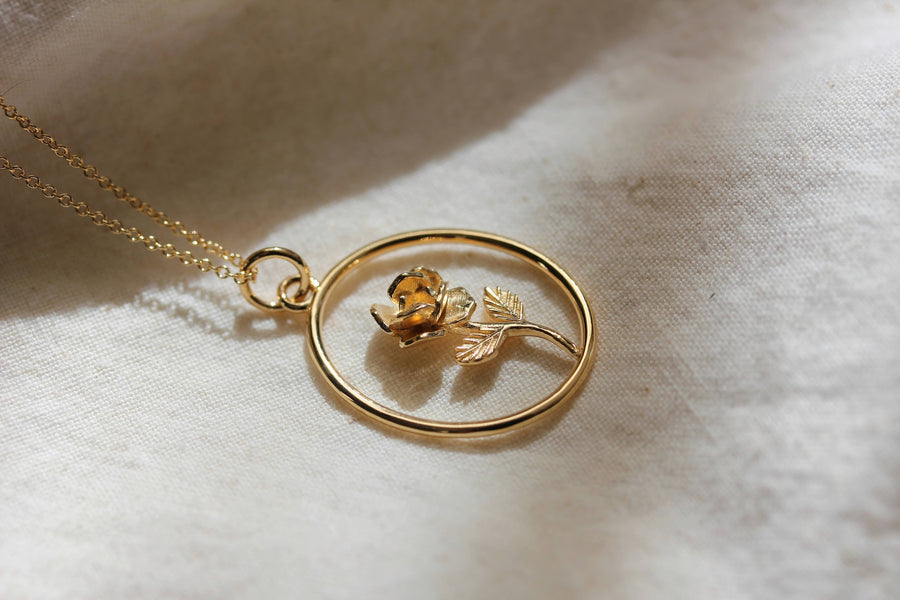 Magic Rose Necklace