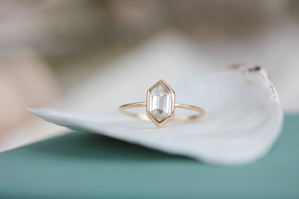 Lucia Ring