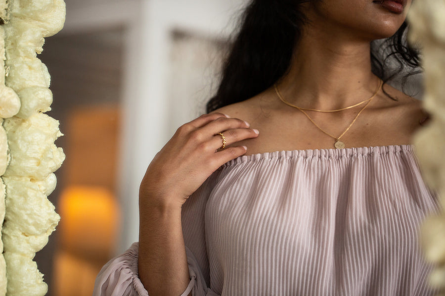 Small gold bee necklace deals
