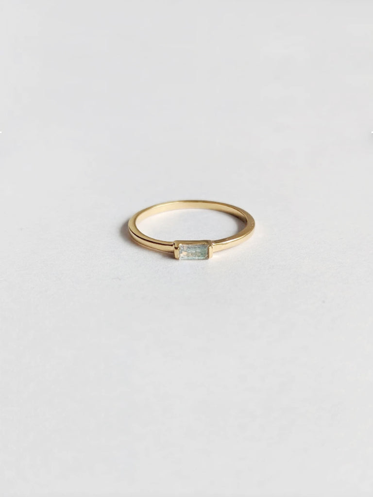 Labradorite Vesper Ring